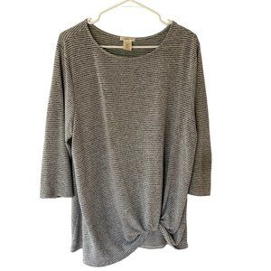 Matty M  size XL striped twist bottom top.   416